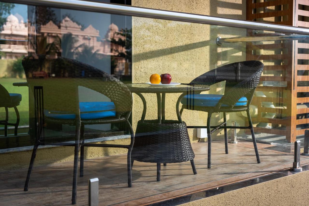 Paramount Riverfront Resort & Spa, Karjat Dış mekan fotoğraf
