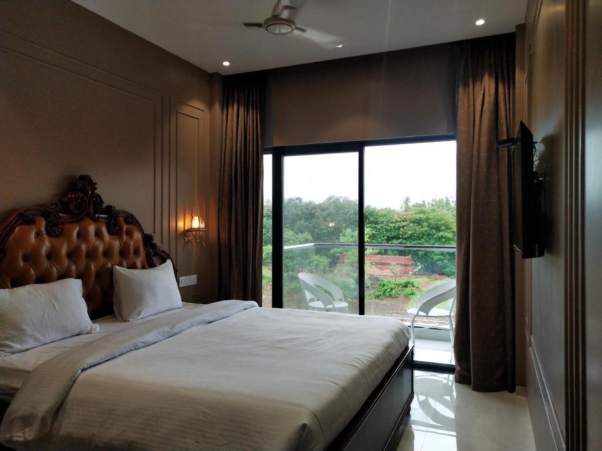 Paramount Riverfront Resort & Spa, Karjat Dış mekan fotoğraf
