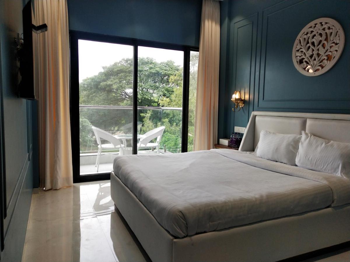 Paramount Riverfront Resort & Spa, Karjat Dış mekan fotoğraf